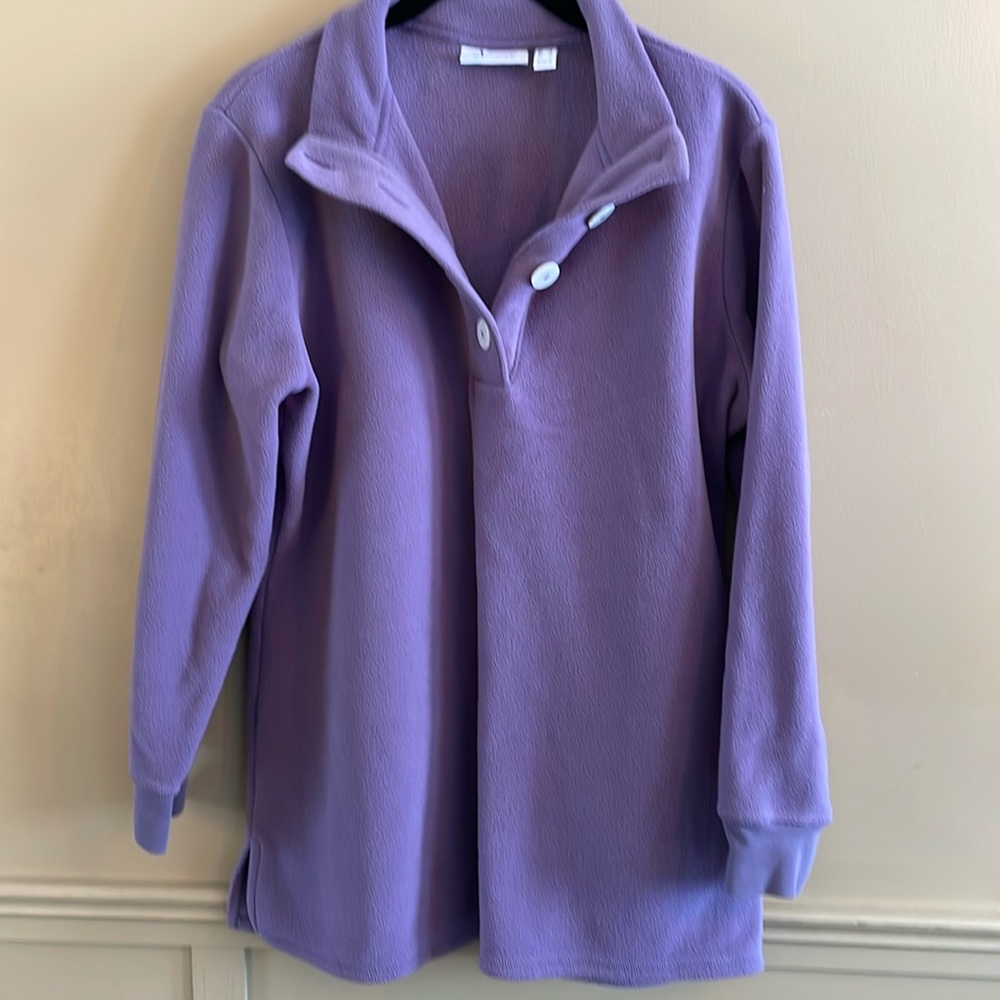 Fleece pullover. Size small